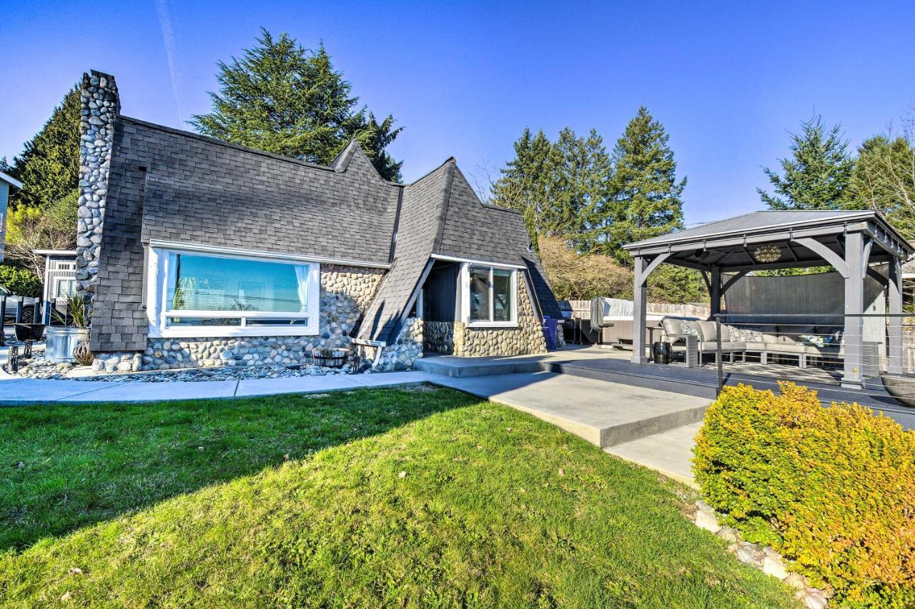 Puget Sound Cabin With Hot Tub And Water Views! Bremerton Exterior foto